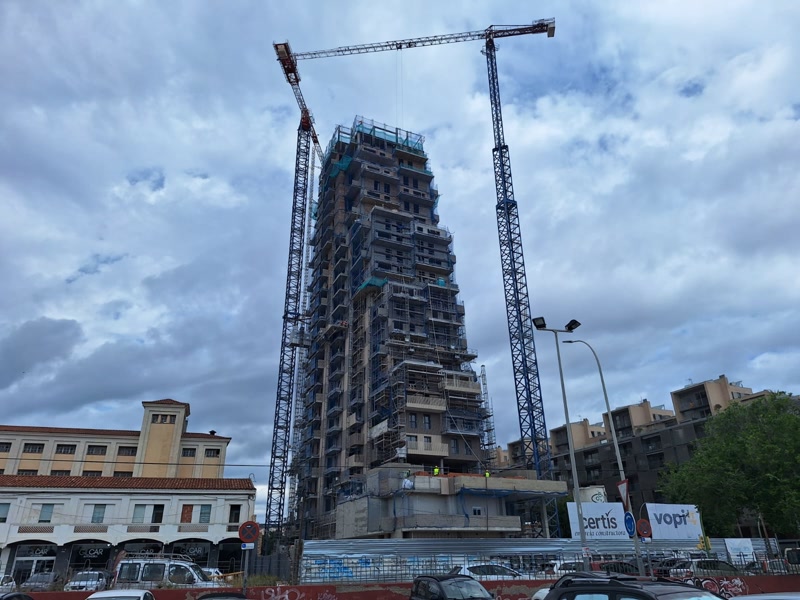 &ldquo;A la pr&agrave;ctica, molts dels pisos de la Torre Barcel&oacute; seran de lloguer&rdquo;