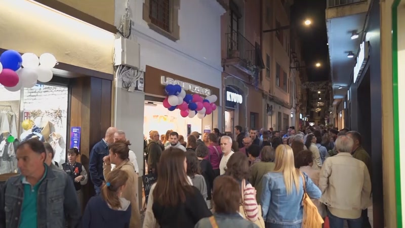 La Street Shopping Night m&eacute;s solid&agrave;ria i nadalenca