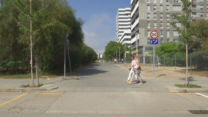 Ve&iuml;ns del Rengle s&#39;oposen a la construcci&oacute; del nou tanatori