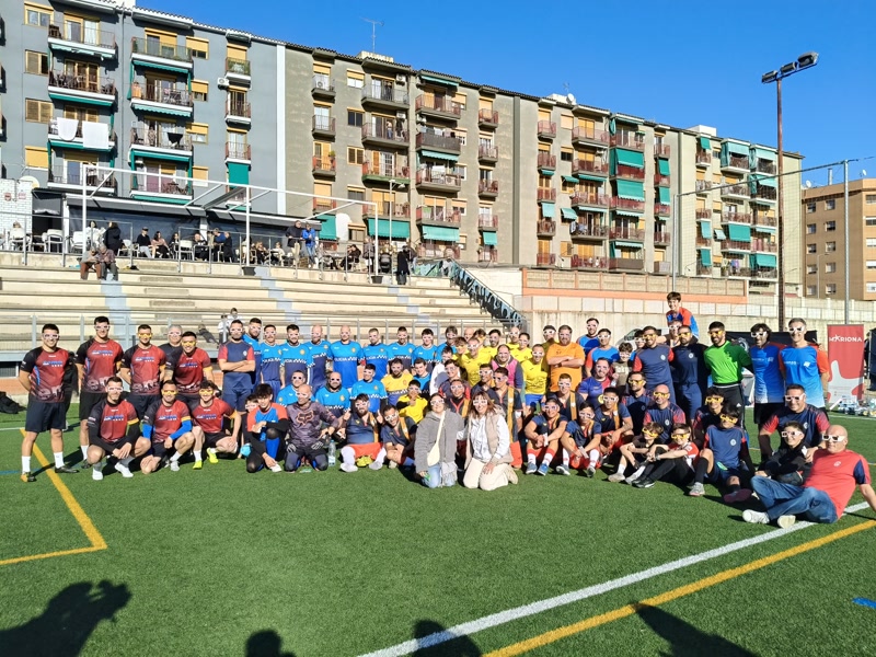 Gol de la Policia Local al c&agrave;ncer infantil