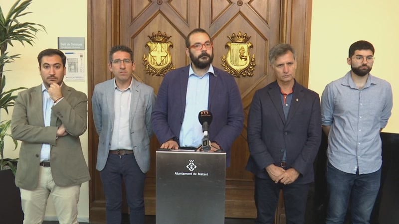 Suport institucional perqu&egrave; les Aules S&egrave;nior rebin la Creu de Sant Jordi