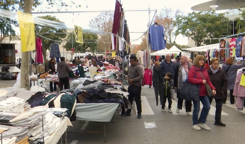 Bona aflu&egrave;ncia al mercat en l&rsquo;inici de rebaixes