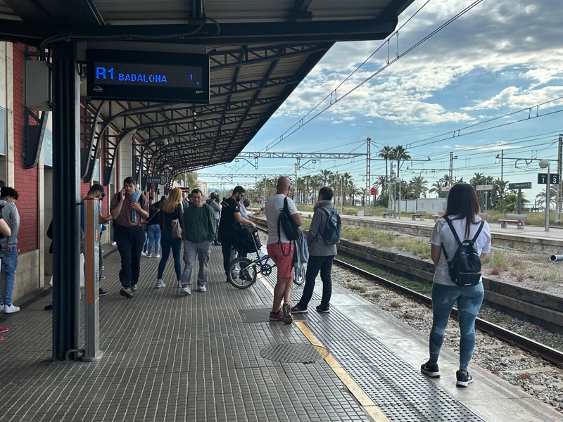 <strong>Resoldre incid&egrave;ncies, augmentar freq&uuml;&egrave;ncies i millorar la seguretat: els tres desitjos dels usuaris de l&rsquo;R1 pel futur</strong>