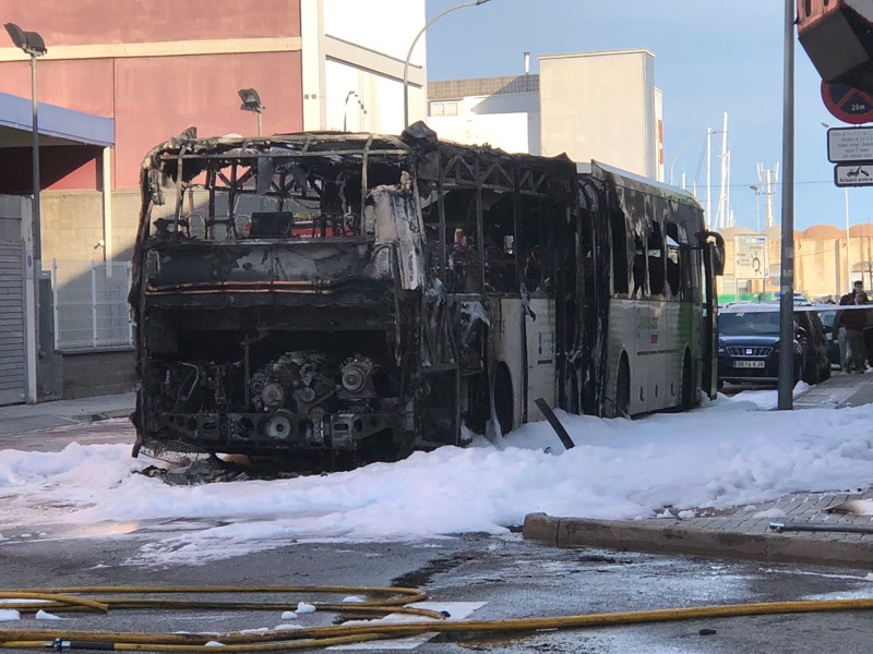 Ensurt a Matar&oacute; per l&#39;incendi d&#39;un autob&uacute;s expr&eacute;s