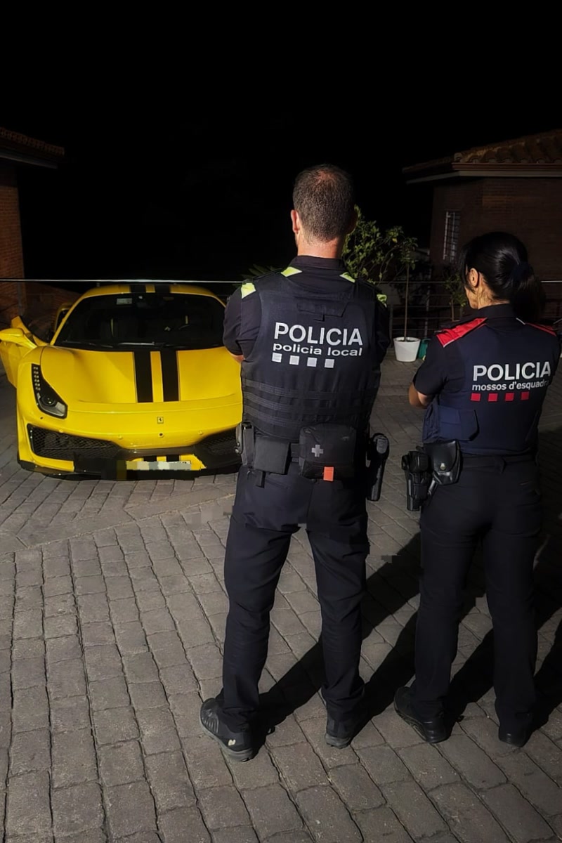 Els Mossos d&#39;Esquadra desmantellen un grup criminal a Alella dedicat a robar cotxes de luxe per tot Europa