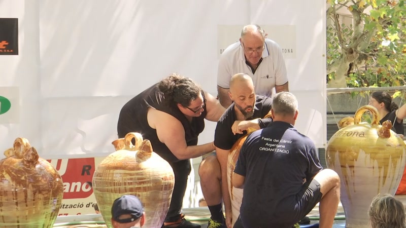 R&egrave;cord de participaci&oacute; a la gran aixecada de c&agrave;ntirs d&rsquo;Argentona