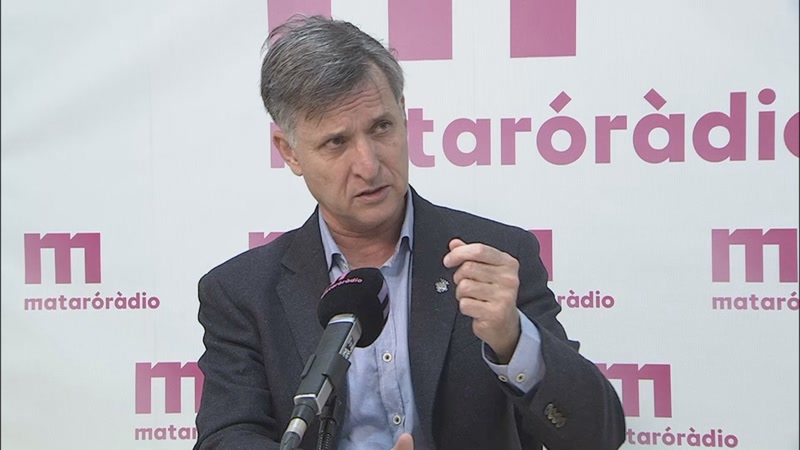 Camprub&iacute; demana &quot;retirar les compet&egrave;ncies d&#39;Educaci&oacute; a la regidora Delgado&quot;. Afirma que &quot;no t&eacute; capacitats en aquesta &agrave;rea&quot;