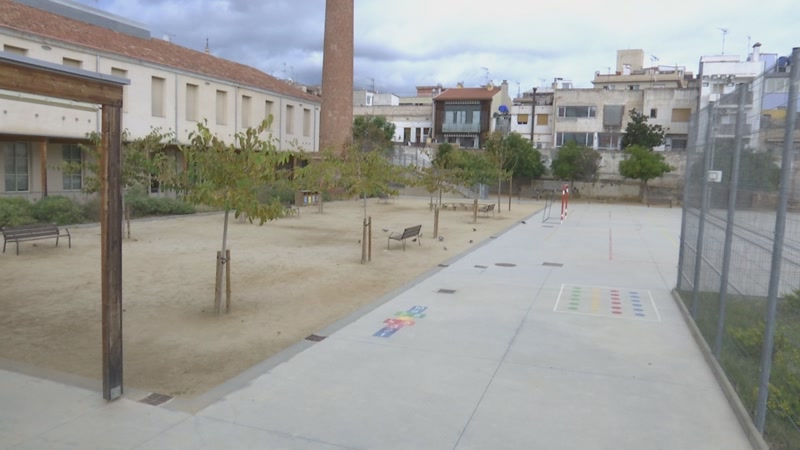 Una quinzena d&#39;escoles tindran tendals aquest curs per combatre la calor