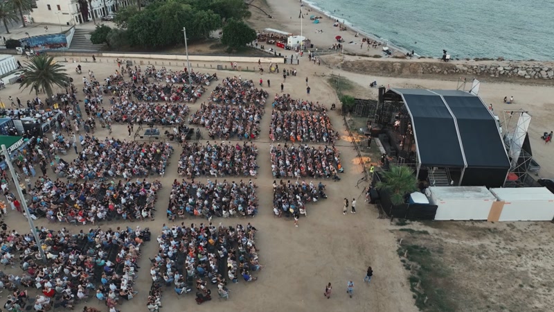 Les Santes eliminen els escenaris de la platja i el Parc Central