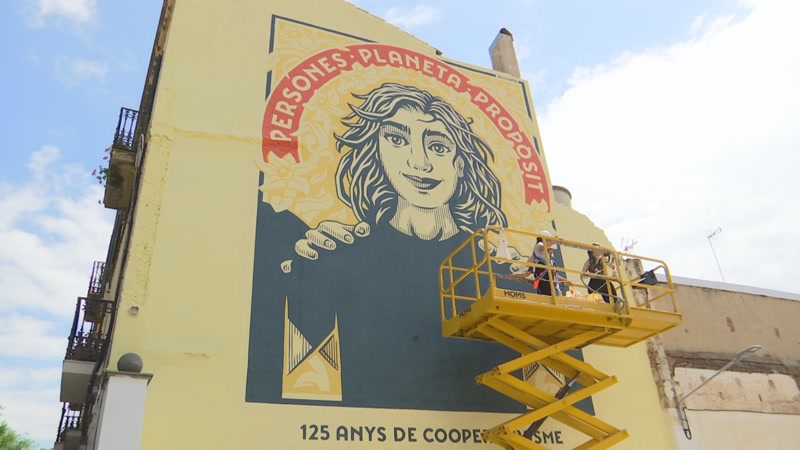 <strong>El cooperativisme catal&agrave; celebra els 125 anys amb un gran mural a Matar&oacute;</strong>