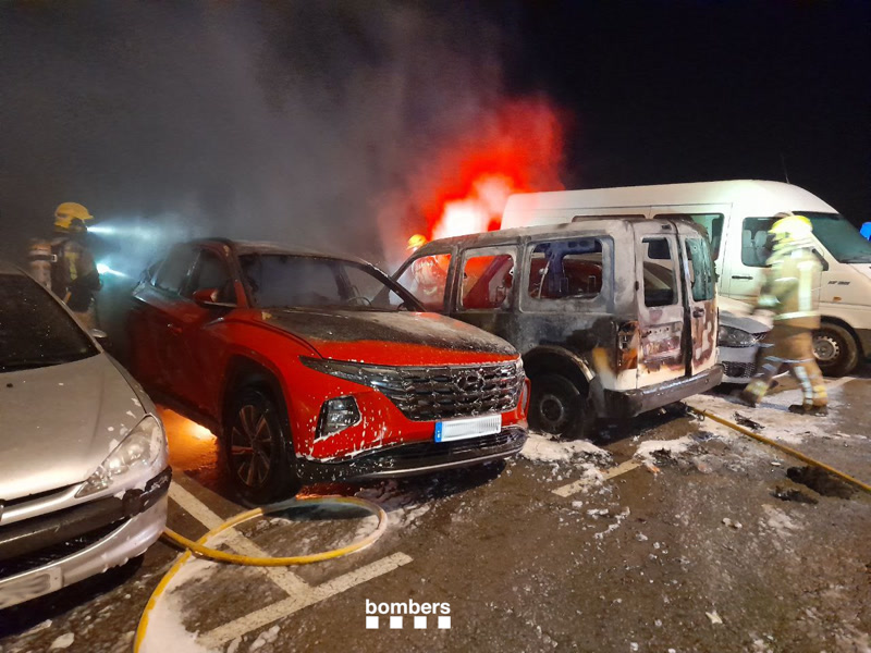 Segona nit de tensi&oacute; al barri de Cerdanyola