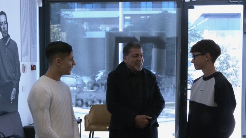 Seguir estudiant, una opci&oacute; que comen&ccedil;a a guanyar pes entre els gitanos m&eacute;s joves