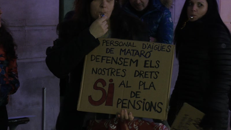 <strong>El conflicte laboral d&rsquo;Aig&uuml;es de Matar&oacute; escalfa el ple</strong>