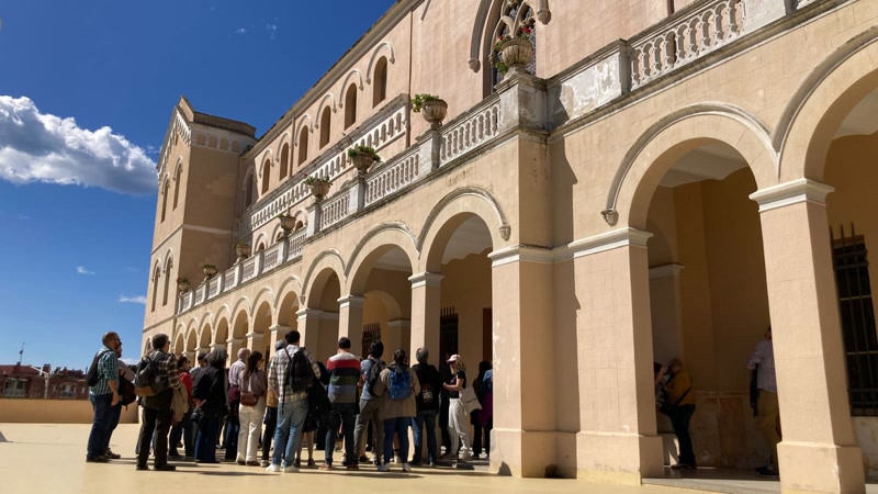 Un centenar de docents es formen sobre mem&ograve;ria democr&agrave;tica passejant per Matar&oacute;