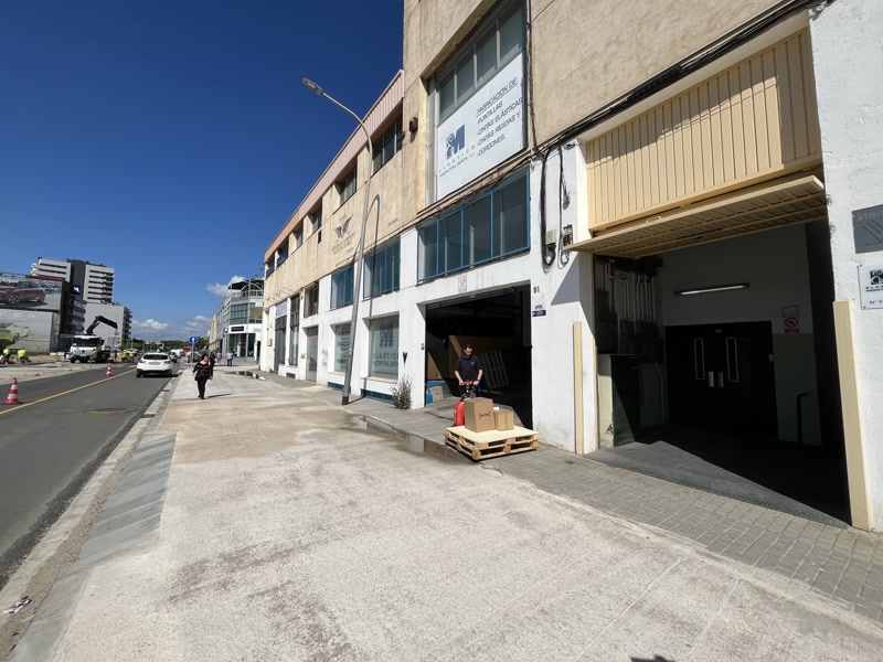 L&rsquo;asfaltat de l&rsquo;Avinguda Maresme, un nou maldecap per a conductors, empreses i comer&ccedil;os