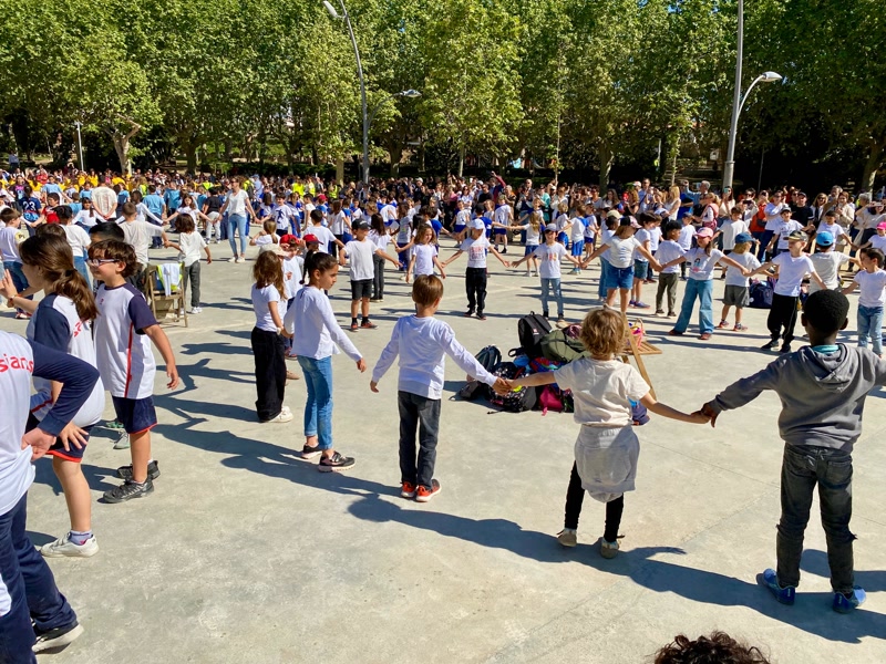 Un total de 1.200 alumnes de les escoles de Matar&oacute; ballen pel dia de la Dansa