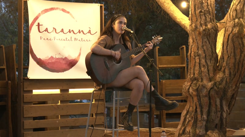 L&rsquo;argentonina Laia Prat prepara el seu primer disc i un directe amb banda