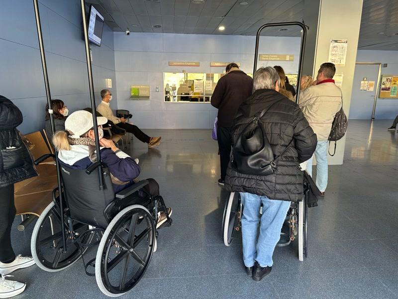 Urg&egrave;ncies de l&rsquo;Hospital de Matar&oacute; plenes a l&rsquo;espera de l&rsquo;arribada del pic de contagis de grip