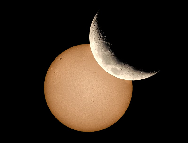 <strong>L&rsquo;eclipsi parcial de sol des dels telescopis de Cosmos Matar&oacute;</strong>