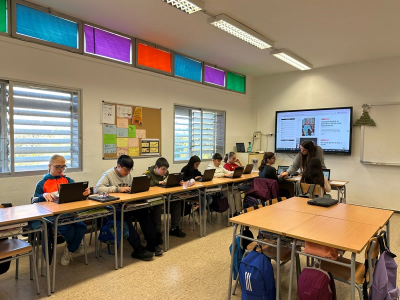 <strong>El projecte Junior Report apropa el periodisme a l&rsquo;IE &Agrave;ngela Bransuela</strong>