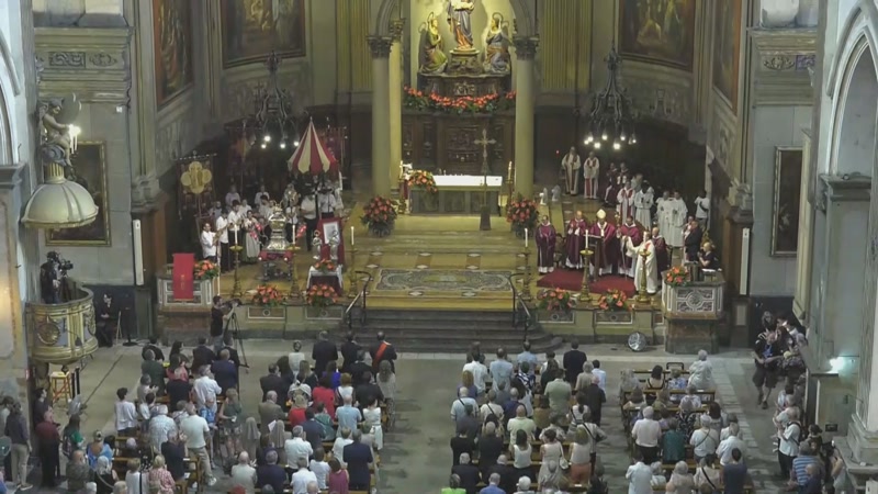 Un moment de l'Ofici a la Basílica de Santa Maria