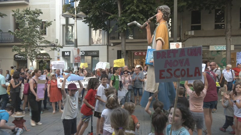 Pas endavant perquè l’Escola Joan Coromines tingui edifici definitiu