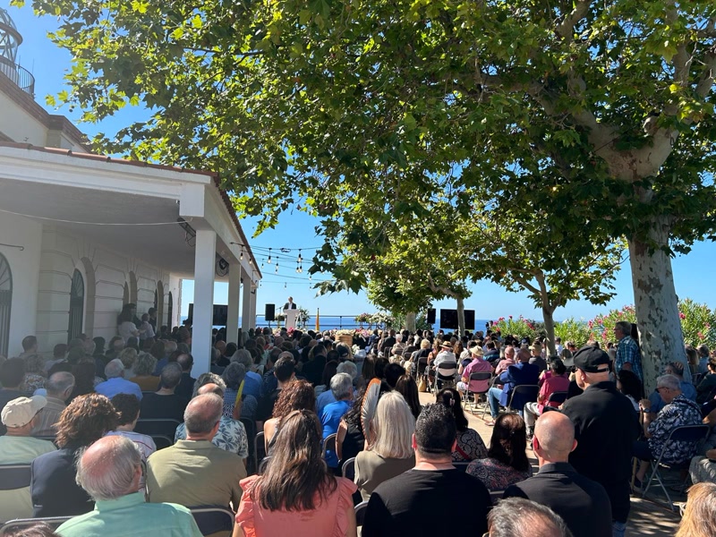 Multitudinari comiat a Montserrat Candini des del Far de Calella&nbsp;
