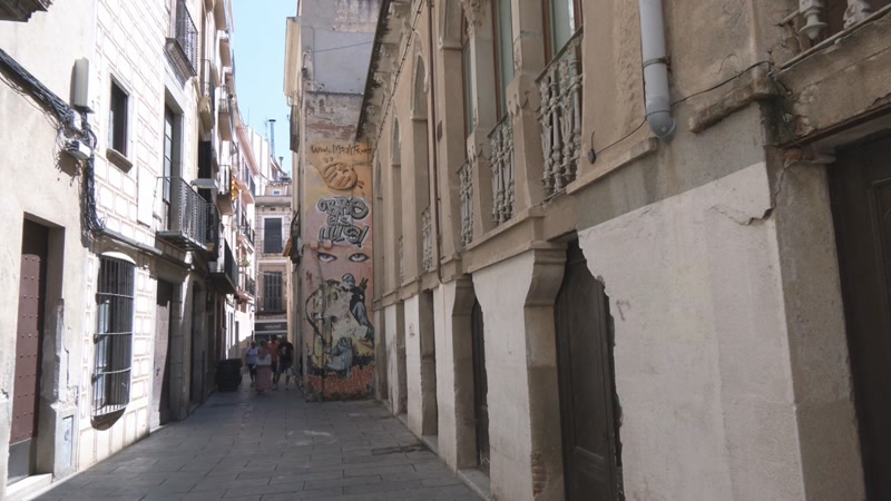 Una imatge de l'illa de Can Cruzate, des del Carreró.
