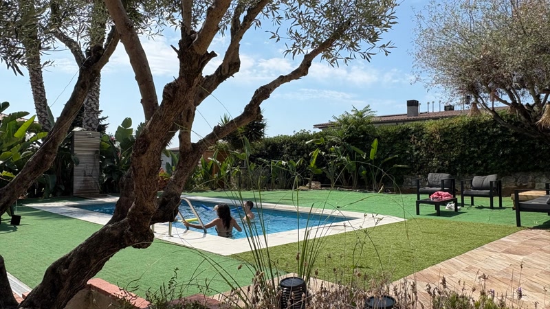 Cocopool torna a triplicar les reserves de piscines particulars