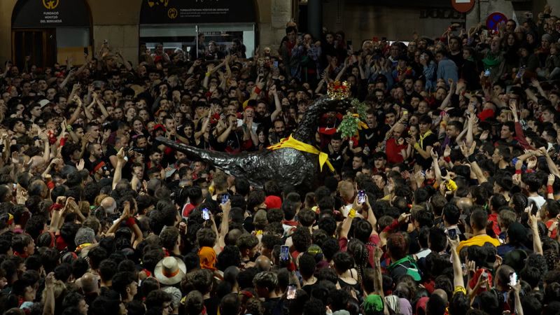 tvmatar&oacute; t&rsquo;ofereix la Patum Completa de Diumenge de Corpus en directe