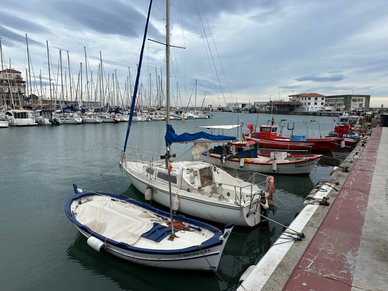 La recerca del pescador desaparegut seguir&agrave; aquest dimarts