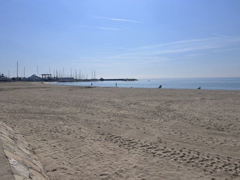 <strong>L&rsquo;estiu del 2026 estar&agrave; prohibit fumar a les platges del Maresme</strong>