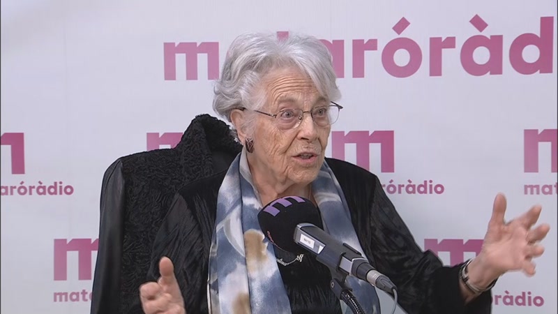 &Agrave;via Remei: &quot;Quan vaig als pobles petits, venen les senyores i tamb&eacute; els marits, que no van al camp&quot;