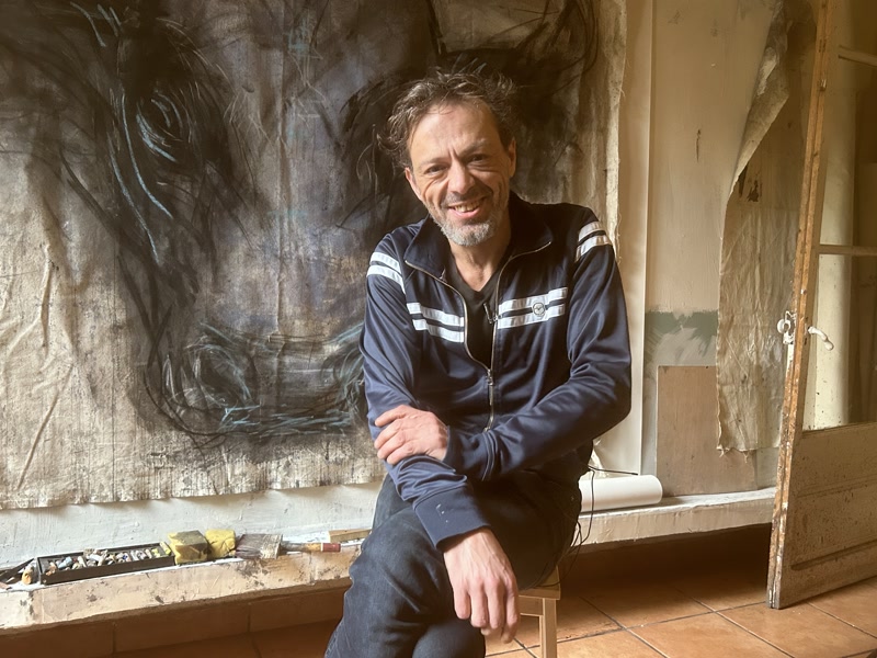 L&#39;artista Marc Prat combina l&#39;espiritualitat amb el gran format
