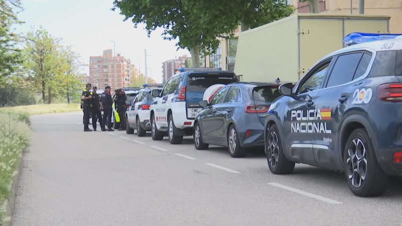 <strong>Quinze den&uacute;ncies i cinquanta identificacions en un operatiu policial a Matar&oacute;</strong>