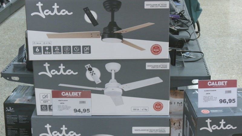 Els ventiladors de sostre guanyen terreny en la lluita per combatre les altes temperatures