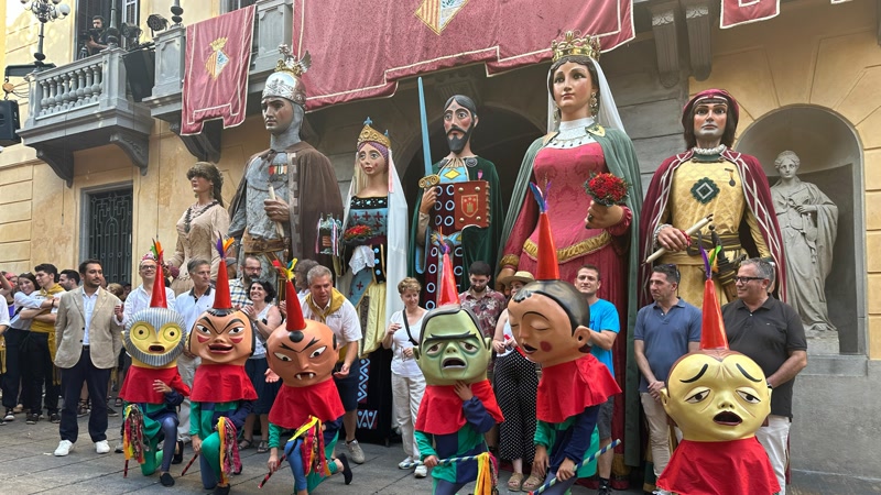 Els Gegants i Nans de Castellter&ccedil;ol, protagonistes de la Postal de Gegants