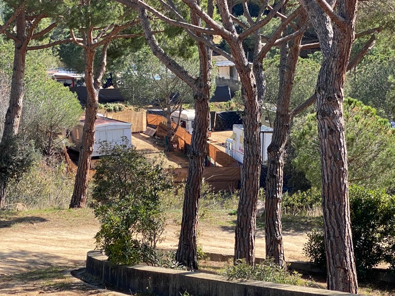 L&rsquo;Ajuntament de Matar&oacute; demana al jutge desallotjar el c&agrave;mping il&middot;legal de les Cinc S&eacute;nies
