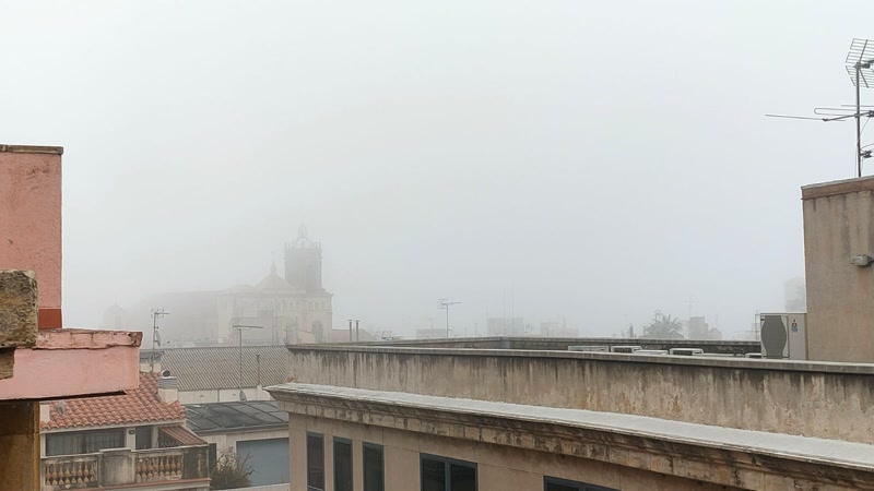 <strong>La boira inunda Matar&oacute; i el Maresme</strong>