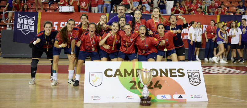 Cap de setmana d&rsquo;&egrave;xits pel CE Futsal Matar&oacute;