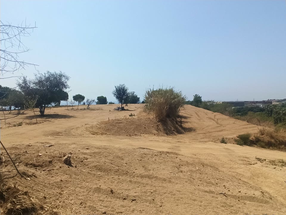 cicatrius-camping-illegal-cinc-senies-un-any-gran-desallotjament-mataro-maresme