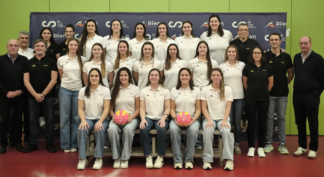 queralt-bertran-mireia-guiral-i-mariona-terre-preseleccionades-amb-espanya-per-leuropeu-de-waterpolo