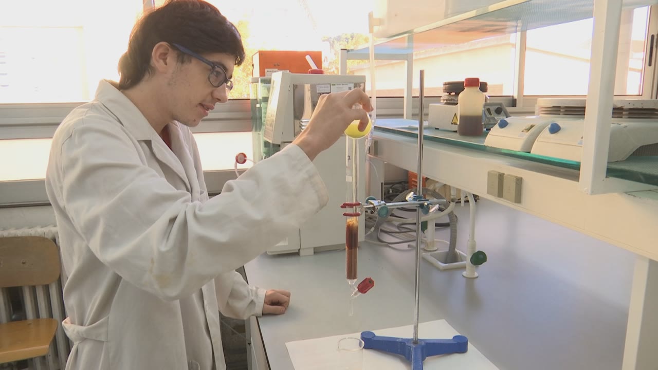 premien-el-miquel-biada-per-un-projecte-de-recuperacio-de-metalls-dels-mobils