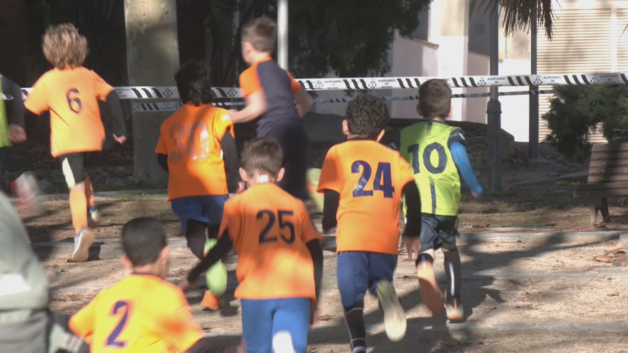 escolar cros corrents nens.jpg