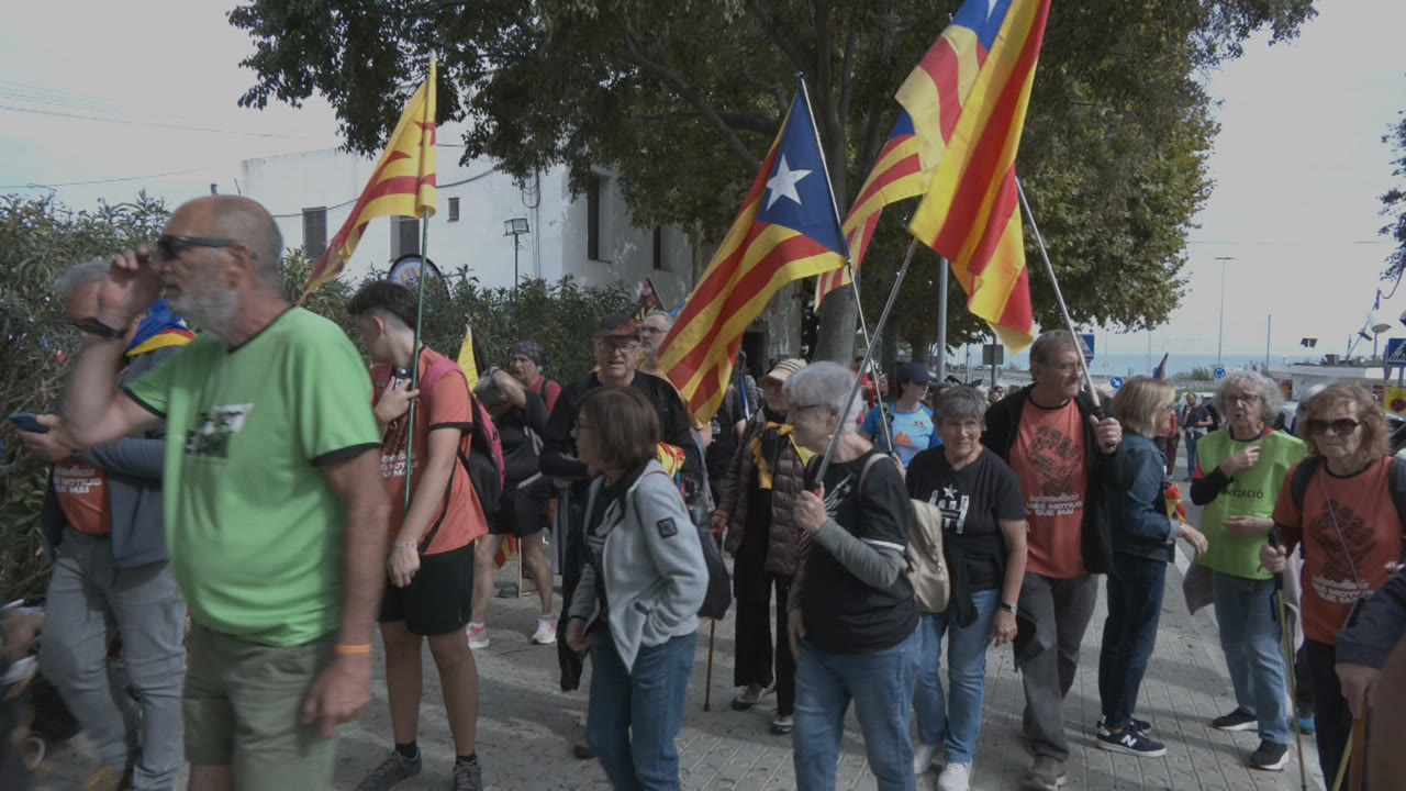 la-columna-del-27-doctubre-ha-fet-parada-a-mataro