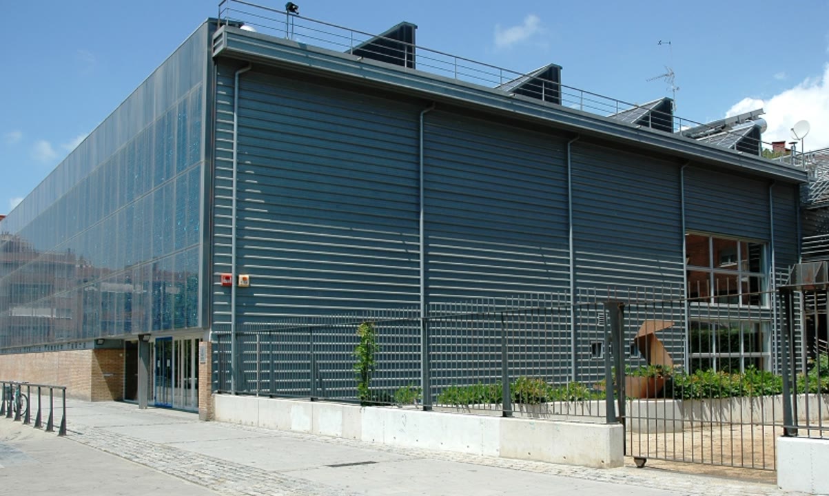 vaga-biblioteques-mataro-pompeu-fabra-tancada-i-antoni-comas-sense-zona-infantil