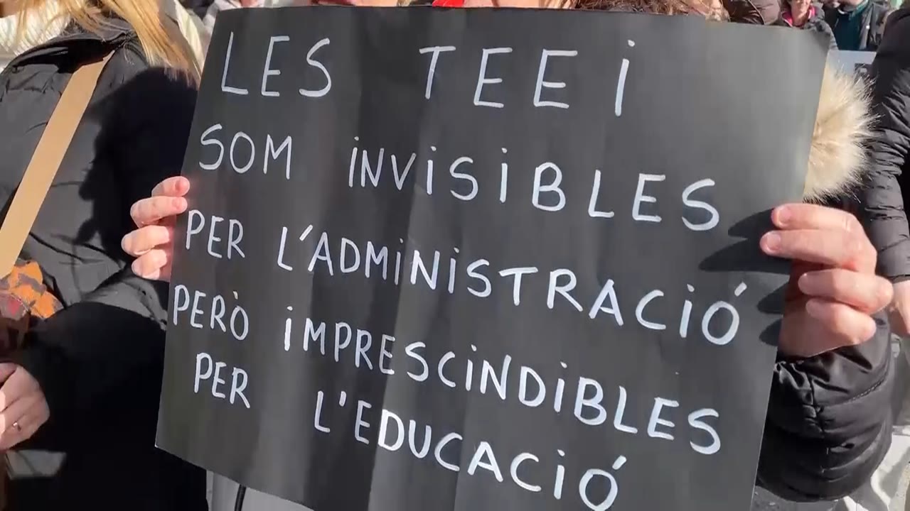 manifestacio-del-personal-deducacio