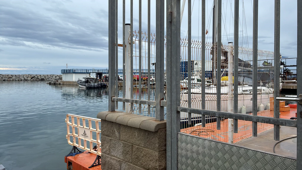 Els Bombers troben el cos de la dona arrossegada per la riera de Cabrera a l’espigó del Port de Premià