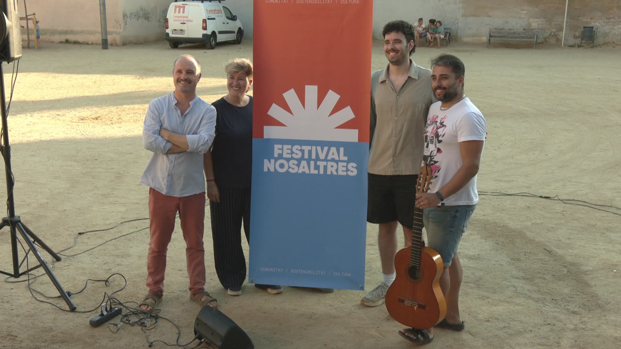 <p>El Nosaltres arriba a la setena edició homenatjant Peret</p>