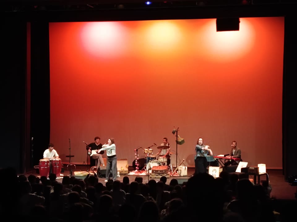 obrim-les-ales-ha-estat-la-banda-sonora-del-dia-internacional-dels-infants